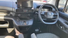 Vauxhall Combo Life 100kW Design XL 52kWh 5dr Auto [7 Seat] Electric Estate